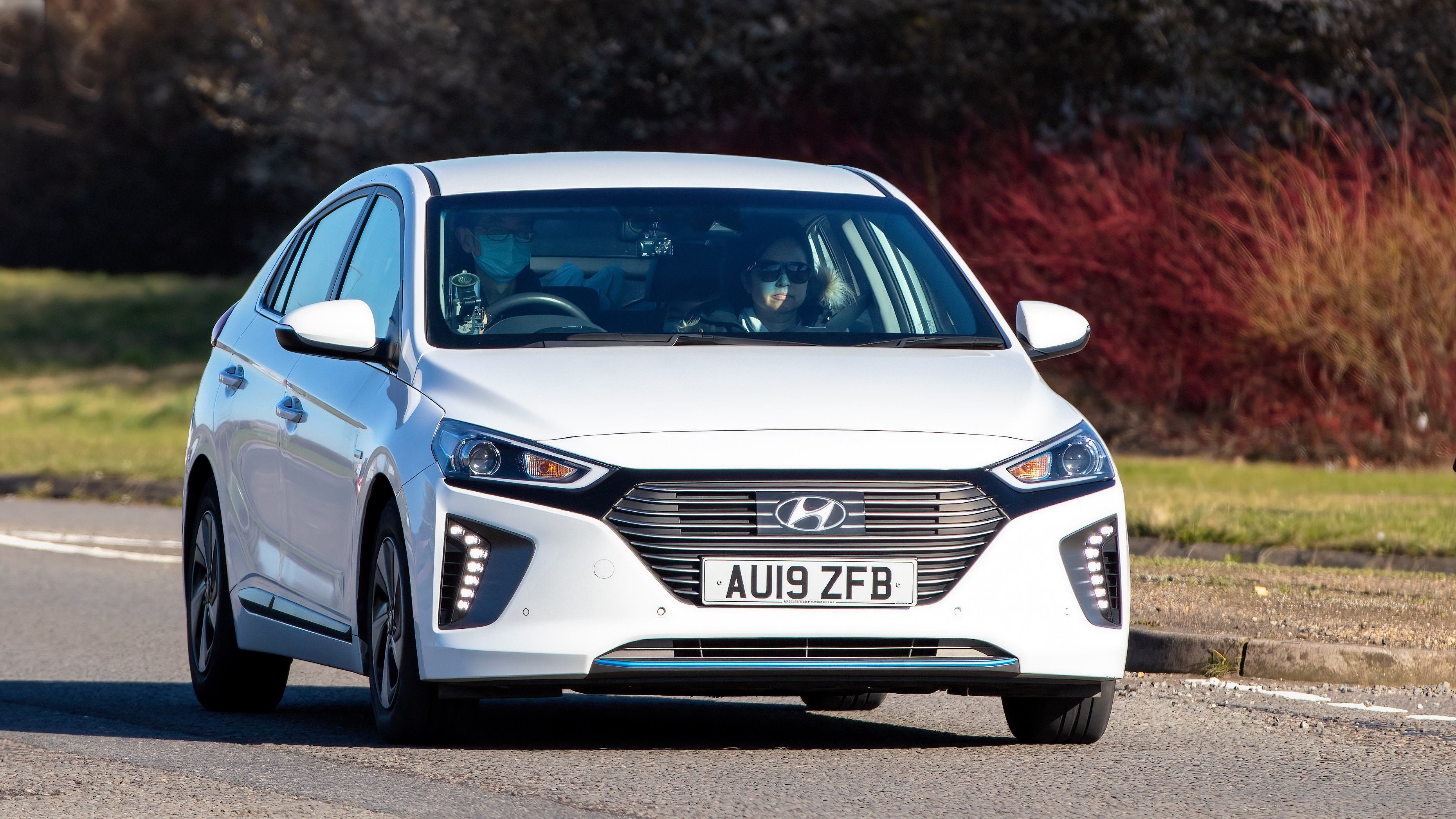 Hyundai Ioniq Hybrid.jpg